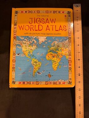 **EUC** Usborne Jigsaw World Atlas Puzzle Book